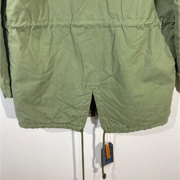 NWT Weatherproof Vintage Mens parka with Sherpa hood. Size medium - Picture 6 of 8